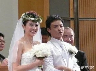 有哪些明星姐弟恋让人最羡慕?