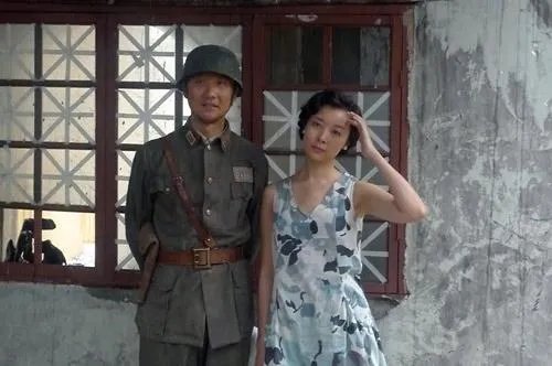 黄志忠与柯蓝恋爱九年之久,柯蓝揭穿黄志忠丑恶嘴脸,为何从不提结婚二字?