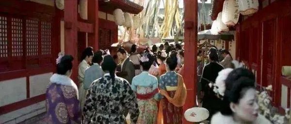 姚晨和雷佳音为什么能凭《都挺好》和《长安十二时辰》获奖？