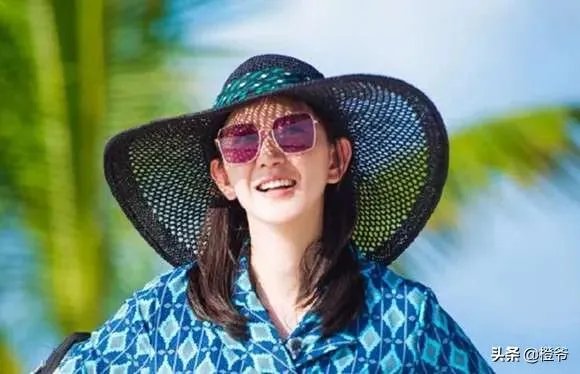 如何看唐一菲微博发红包?