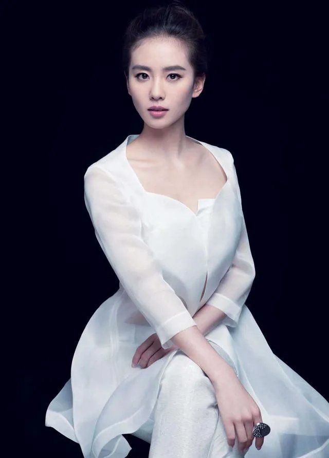 娱乐圈有哪些名副其实的「合影杀手」?