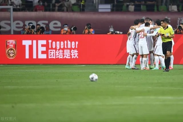 重磅官宣!国足40强赛主场没了!已订好票的球迷们怎么办?