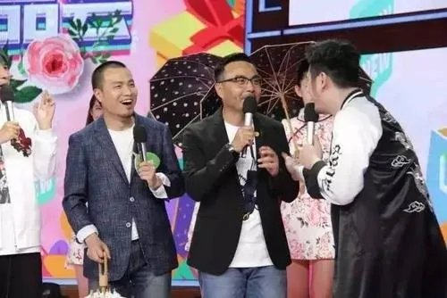 你更喜欢《快乐大本营》还是《天天向上》?