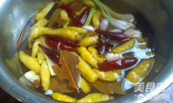 如何制作泡椒凤爪?