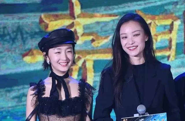 倪妮和周冬雨未P图合影曝光，这两个谋女郎谁赢了？