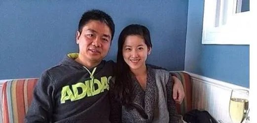 刘强东到底有多宠奶茶妹妹?