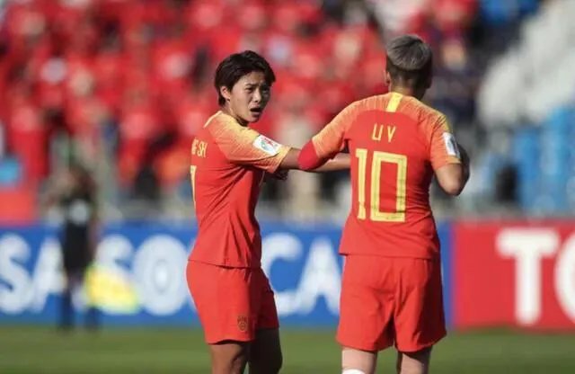 中国女足4-0大胜泰国女足获得亚洲杯开门红,你怎么看?