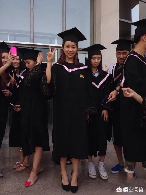扒一扒明星毕业照，看看明星的颜值是如何“疯狂生长”的？
