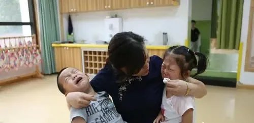 因节后连上7天学,萌娃大哭,这对孩子来说公平吗?