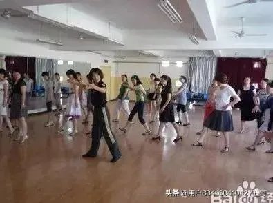 大众交谊舞好学吗?需要注意什么呢?