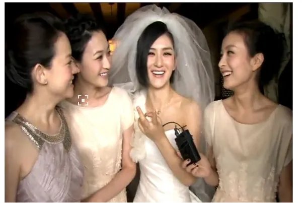李小冉与谢娜是什么关系？