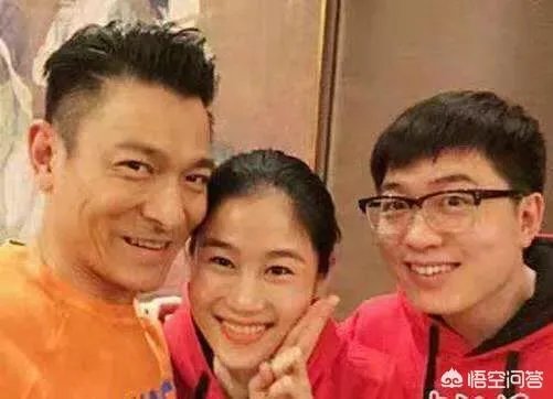 《笑傲江湖》的刘亮白鸽现在怎么样了?怎么几乎看不到作品了?