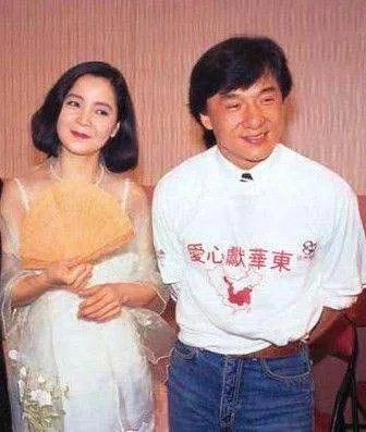 成龙有几个老婆?