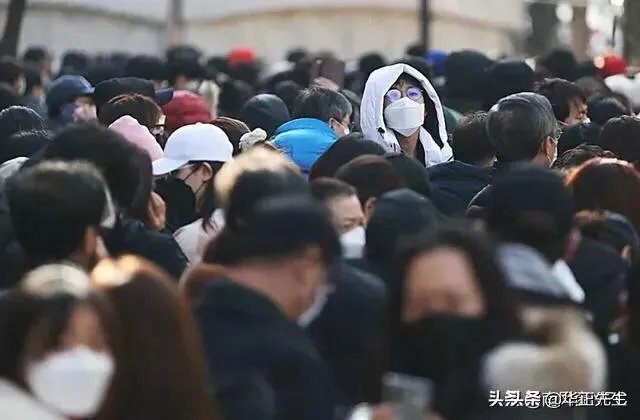 韩国总统文在寅赴大邱,他不怕被感染新冠肺炎吗?