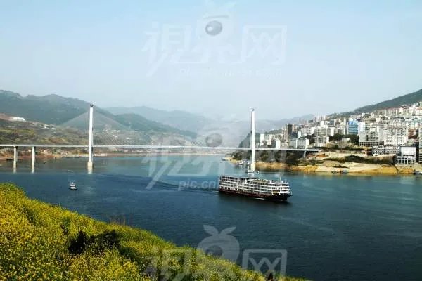巴东长江大桥的介绍