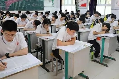 谁知道教育部考试中心的电话号码是多少？