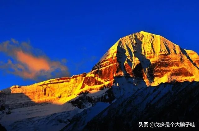 国庆国内游收入超6000亿,你愿意国内游还是国外游?