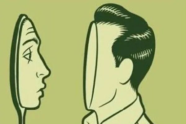53岁陈小春被嘲没教养,宴席上乱翻菜,这样的行为是不是很让人讨厌?