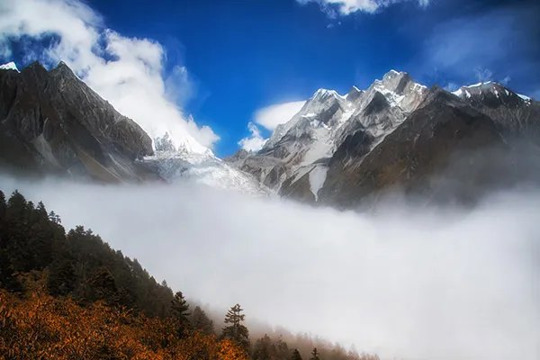 川藏线自驾旅游必去景点 川藏线自驾旅游必去景点有哪些