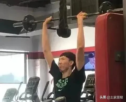 曾被球迷寄予厚望的周琦,在经历世界杯后,还能扛起男篮大旗吗?