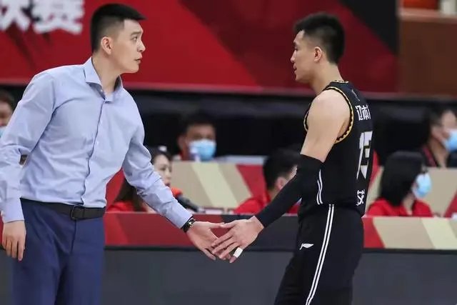 辽宁男篮为何不让杨鸣积累经验,反而让吴乃群当全运会主教练呢?