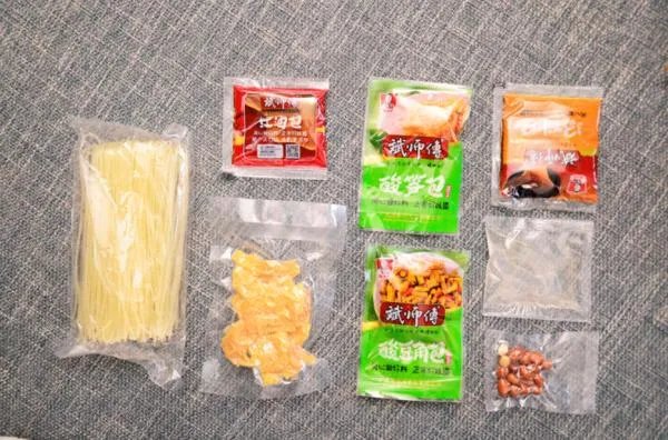 你第一次吃螺蛳粉有什么经历?