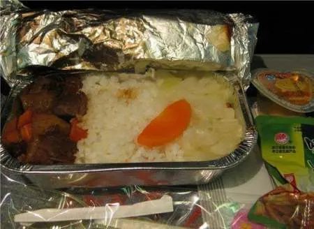 为什么国内的飞机餐都那么难吃?