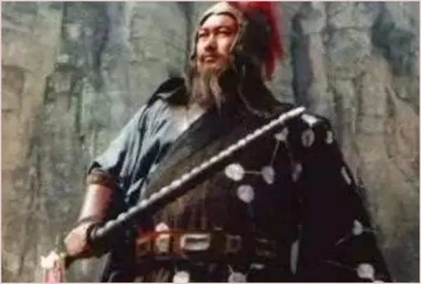 单论武功实力,秦明与呼延灼到底谁更强一些?