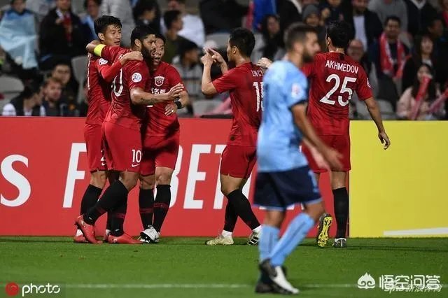 3-3!上港韧劲十足,三度落后三度追平悉尼,后防却漏洞百出,如何评价这场比赛?