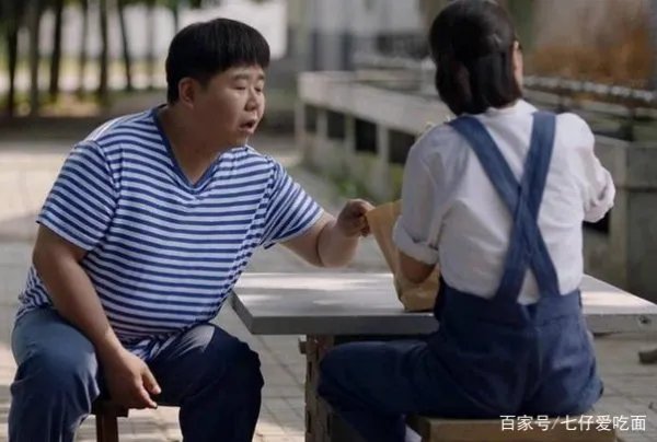影视剧亲爱的爸妈里面,大女儿江梅和婆婆的行为你如何看待?