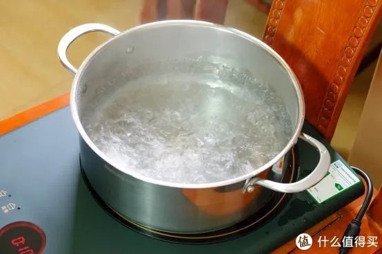 守护家人远离辐射危害,九阳电磁灶帮你轻松搞定