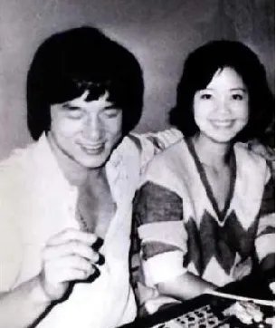 邓丽君和成龙是什么关系啊