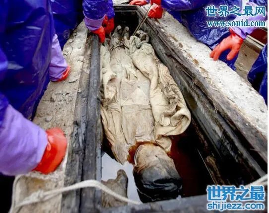 江苏泰州明代不腐女尸,经千年鲜如活人(慎入)