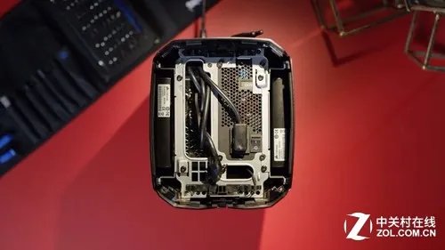 机箱内部构造无敌？海盗船首款PC降临
