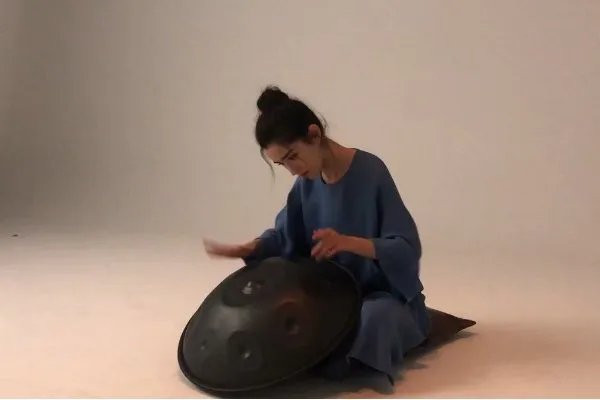 网爆哈妮克孜插足他人婚姻,这事是真的吗?