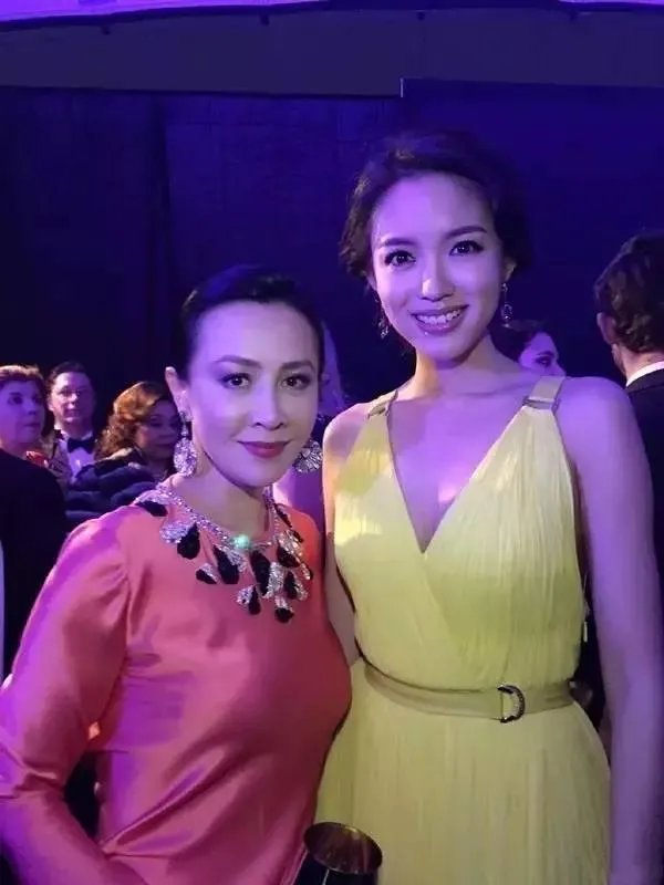 娱乐圈有哪些名副其实的「合影杀手」?