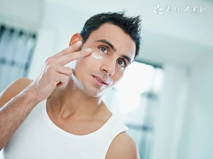 【如何美白保湿】美白保湿需要怎么做