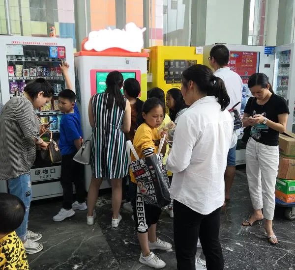 如何在不加盟的情况下,开一家冰淇淋冷饮店
