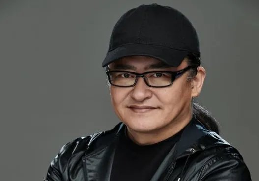 刘欢病情再度恶化,最终选择退出好声音,难道一代歌王真要陨落了?
