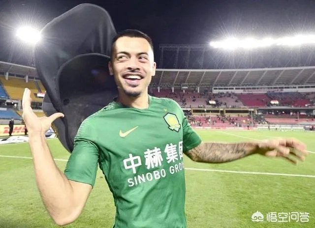 埃尔克森和高拉特以天价年薪“归化”我国，你认为对每逢比赛就“腿软”的国足有作用？