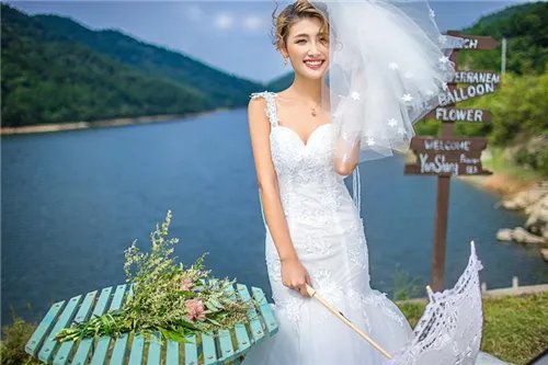 深圳婚纱礼服实体店哪家好 深圳婚纱店哪家款式多