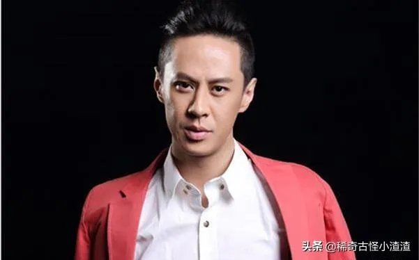 《鬼吹灯》里你认为哪个版本的大金牙最好?
