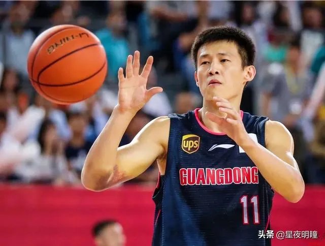 周鹏左脚第五跖骨骨裂,将无缘世界杯!中国男篮锋线上还能依赖谁?