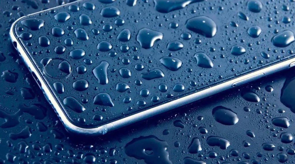 苹果遭集体诉讼,被指夸大 iPhone 防水能力,你怎么看?
