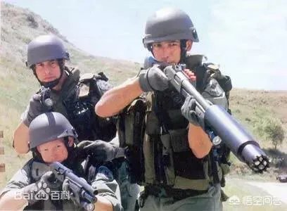 散弹枪消音器能不能起到子弹收束的作用？