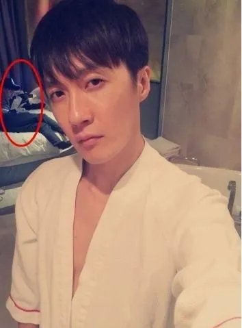 迟帅泄与李立亲密照