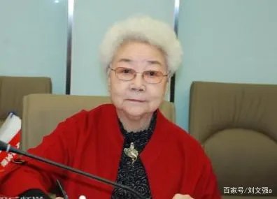 悲惨的田华：家中四人患癌，花光300万，如今怎样？
