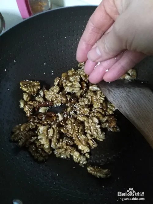 好吃的零食核桃的做法