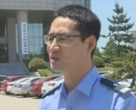 惊心动魄！7岁男孩1分钟3次横穿马路被撞，面部挫伤，此事故有何启发？