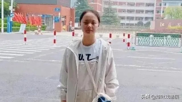 江苏高考文科状元申请香港大学为什么招来那么多反对的声音?